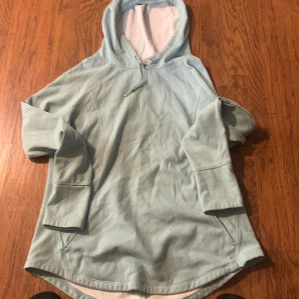 Used hoodie but in great shape